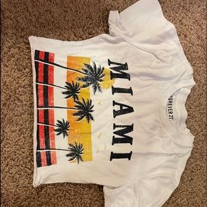 Miami cropped white fitted tee